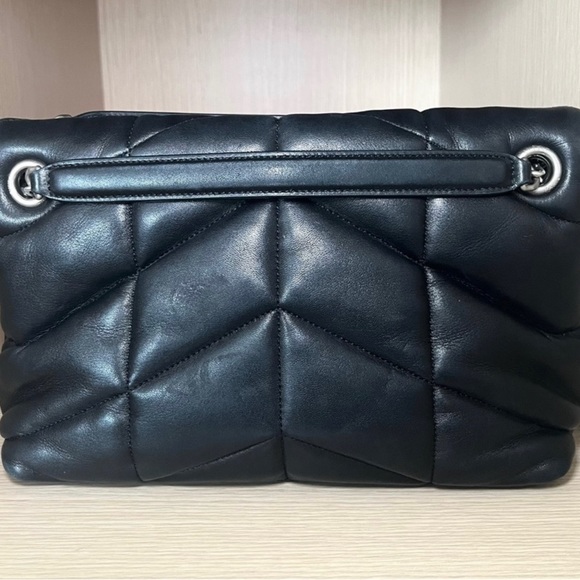🔥YSL toy LouLou in excellent condition no damage🔥Not for me maybe for you💋🥰 - Picture 7 of 11